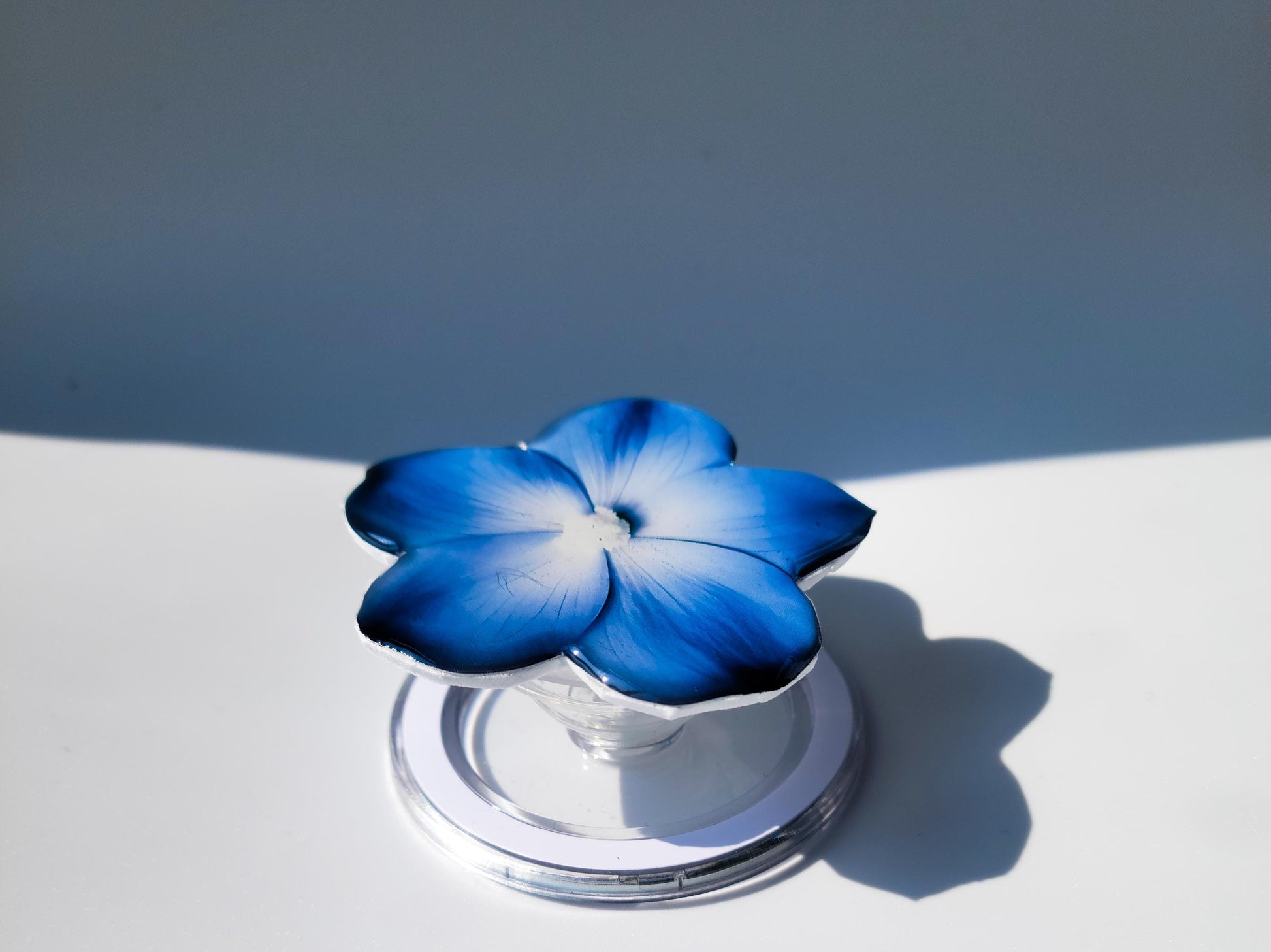 Blue Periwinkle MagSafe Phone Grip – Chic Floral Phone Grip | Modern Blue Periwinkle iPhone Accessory