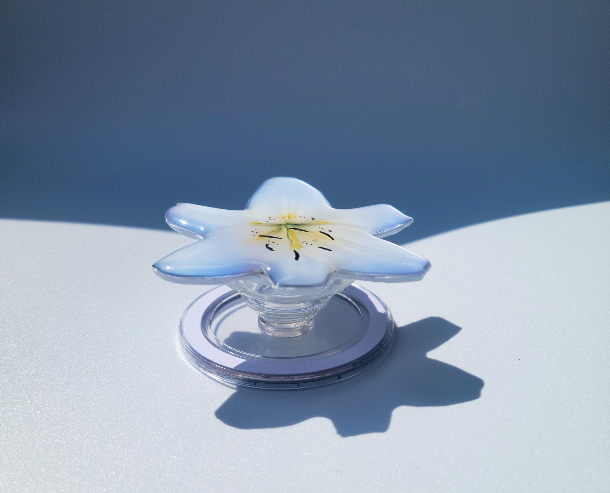 White Lily MagSafe Phone Grip – Elegant Floral Phone Grip | Minimalist Easter Lily iPhone Accessory