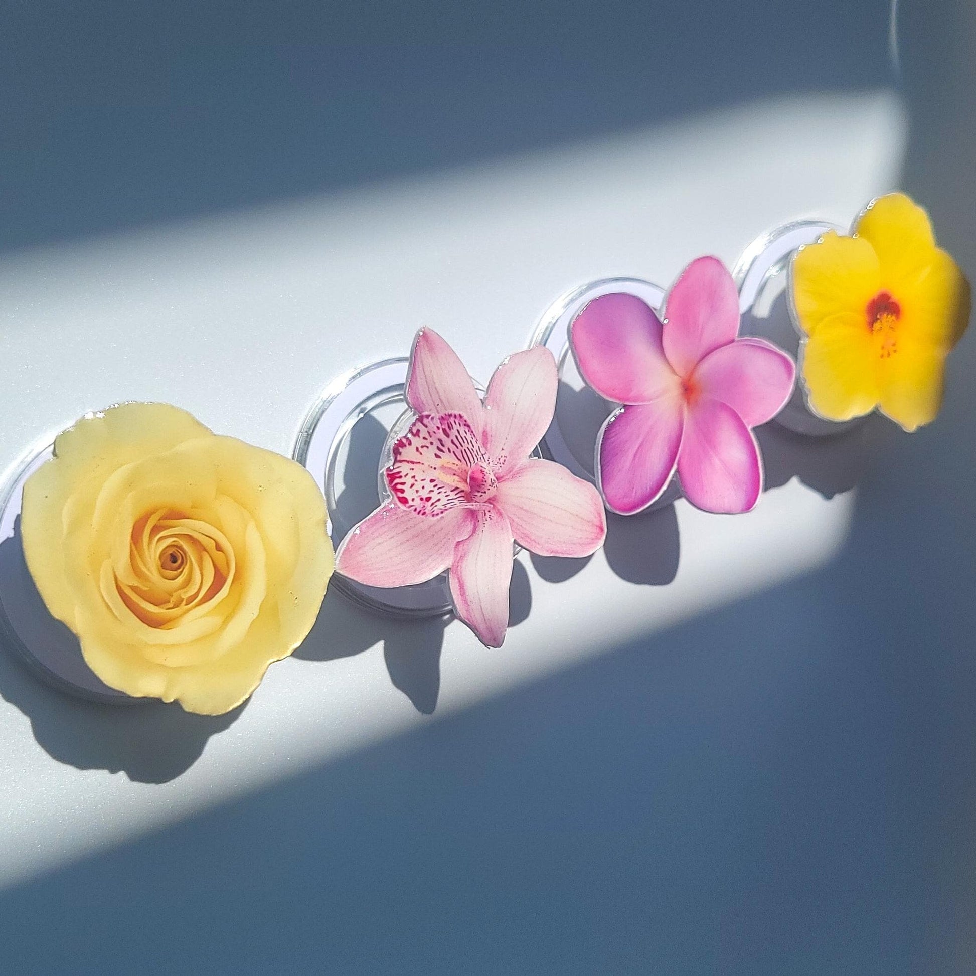 Yellow Hibiscus Magnetic Phone Grip